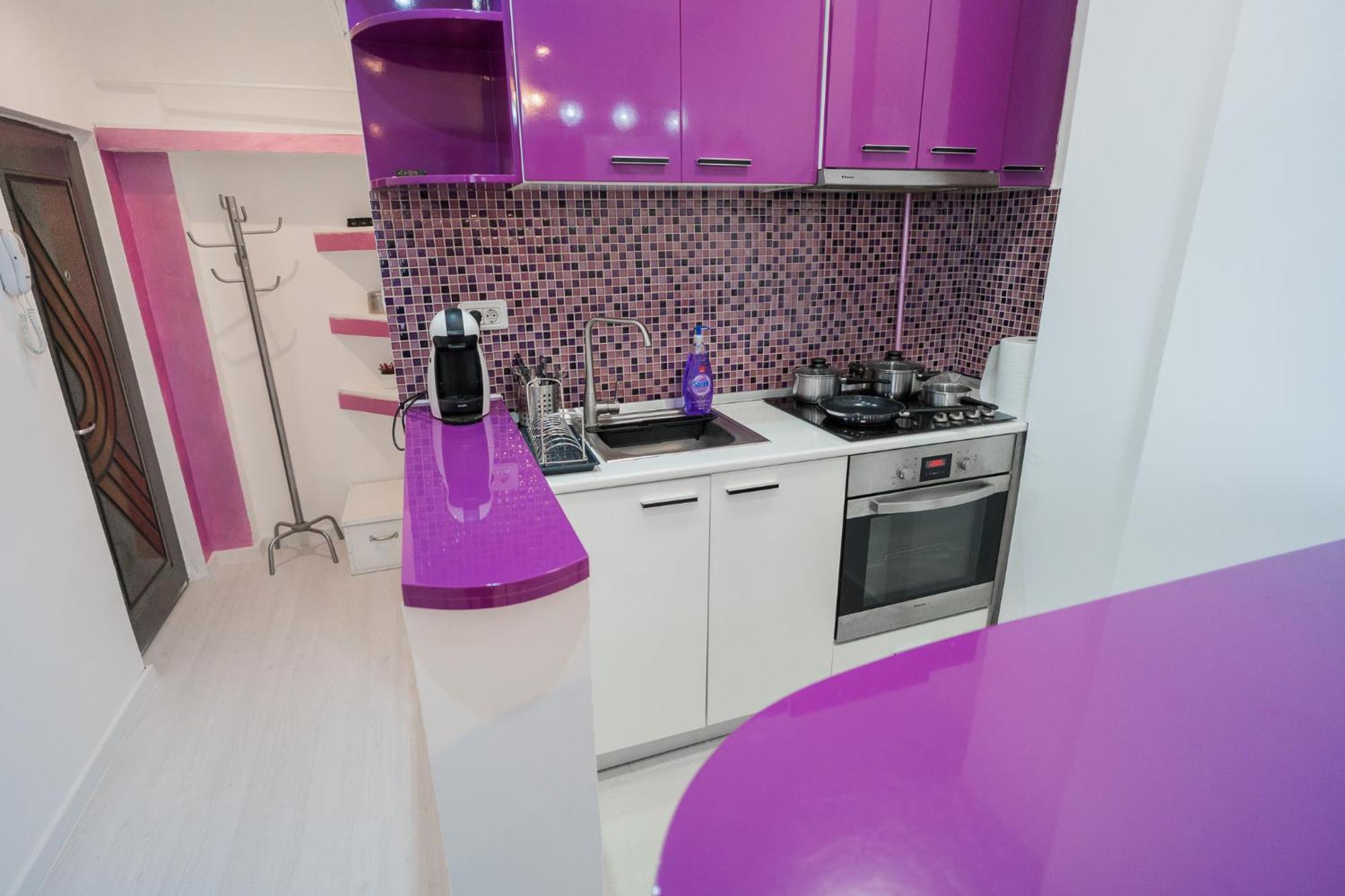 Ultra Central White & Lila Studio Букурещ Екстериор снимка